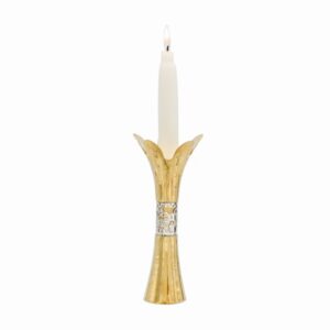 Flower-shaped candlesticks in gold color with metal cutting